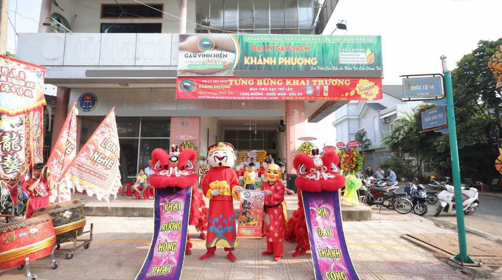 Cửa hàng gạo mới khai trương