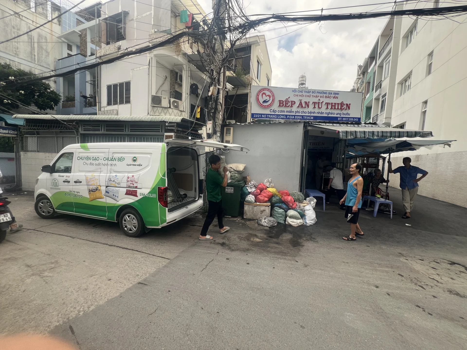 Gạo Từ Thiện Vinh Hiển