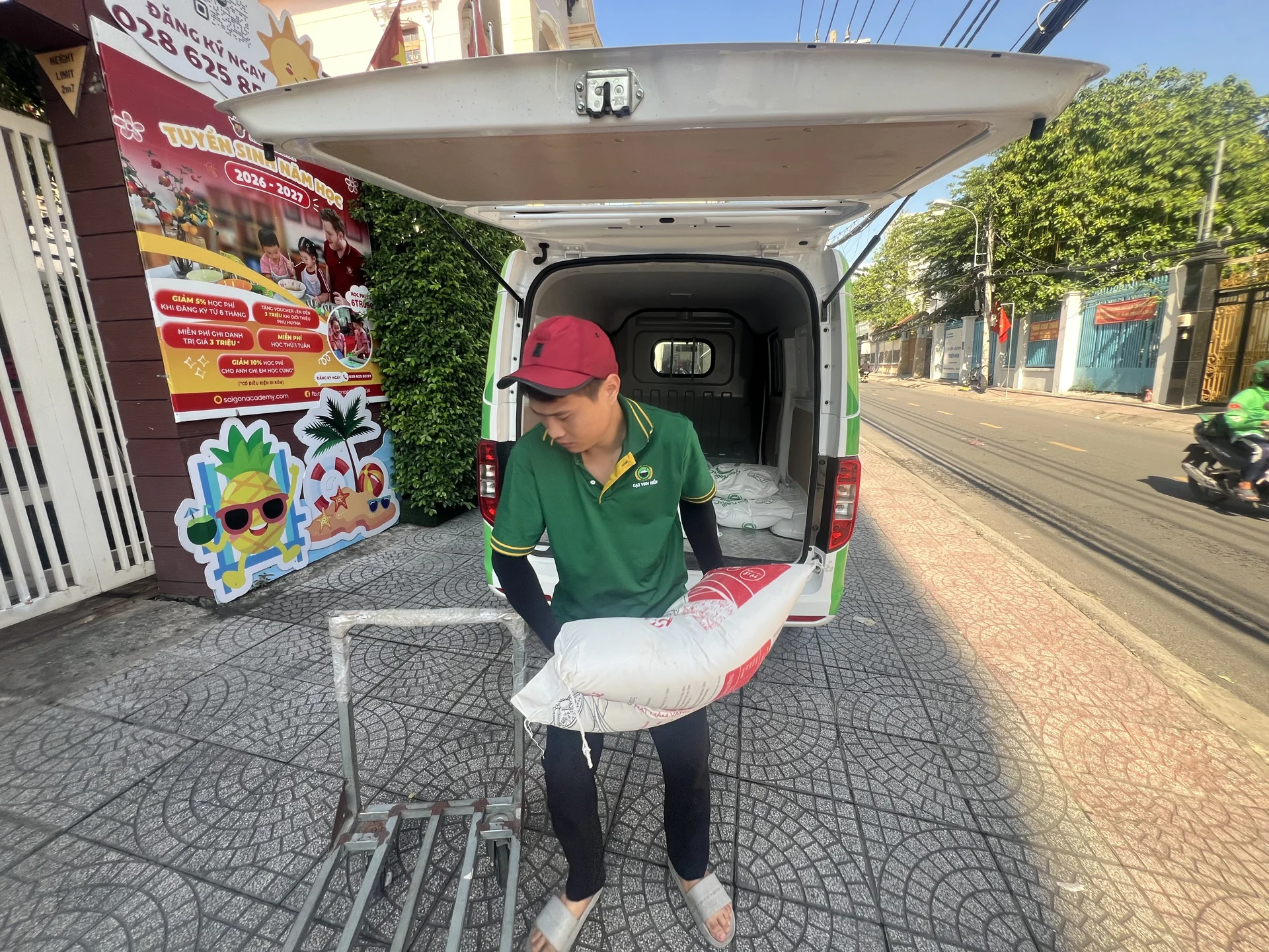 Gạo Bếp Ăn Trường Học Vinh Hiển